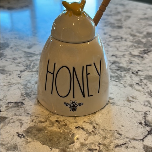 Rae Dunn Honey Jar - Picture 1 of 4